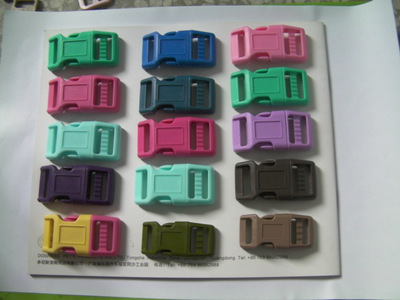 【供應(yīng)特殊插扣,塑料寵物扣、寵物配件、彩色寵物扣具】價(jià)格,廠家,圖片,塑料零件,東莞市暢美塑膠五金-