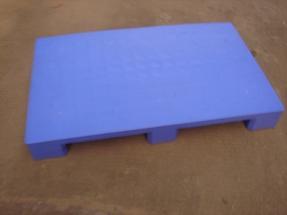 塑膠卡板、塑料地臺板與塑料墊倉板 東莞泰盛塑膠制品的專業(yè)優(yōu)勢與應用探討