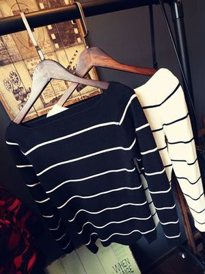 針織衫 韓版氣質粗條紋寬松大碼蝙蝠袖中長款包臀針織衫圓領套頭毛衣批發圖片|針織衫 韓版氣質粗條紋寬松大碼蝙蝠袖中長款包臀針織衫圓領套頭毛衣批發產品圖片由三門縣軍軍服裝廠公司生產提供-